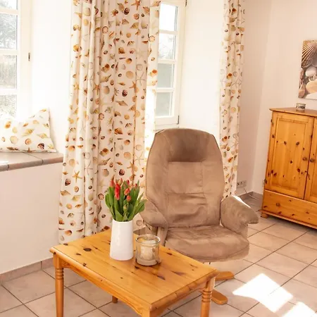 Apart Otel Reet Und Beckerwitz 3*